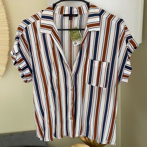 Cropped striped bowling shirt.